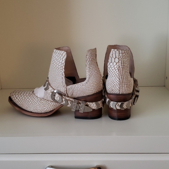 Freebird booties - Picture 4 of 7